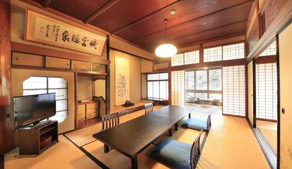 明治棟/25号室　本間