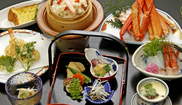 ≪いさり火会席≫その日に揚がった旬な素材でお出ししますので、その日その時でメニューが変わります！