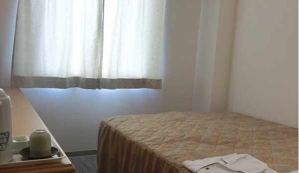 【シングルルーム】123&times;195（cm）