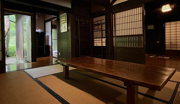 【一棟貸館内】