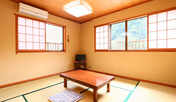 - 和室8畳 -