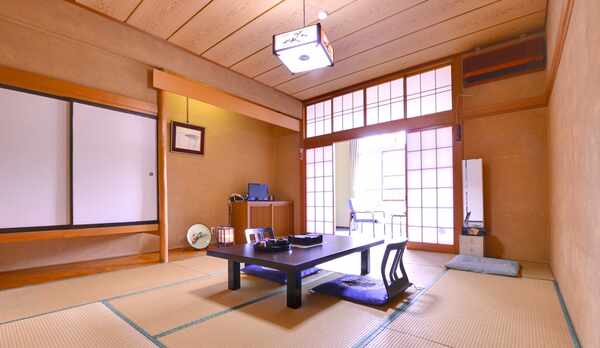 *和室（バストイレ付）