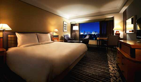 スーペリアダブル（大阪城公園側　30㎡）