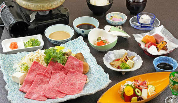 飛騨牛しゃぶしゃぶコースの一例