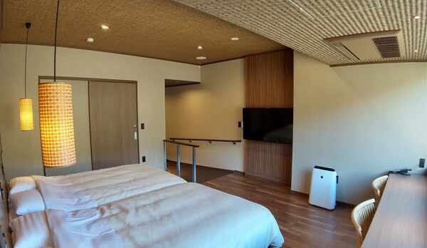 2021年3月にリニューアルした30㎡の洋室。2名様限定の眺望の良いコンパクトなお部屋です。 