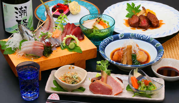 潮騒自慢のスタンダード。和洋折衷オリジナルフルコースをお愉しみください。