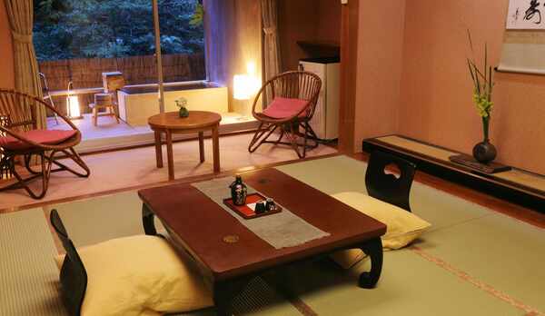 部屋：展望露天付一般室【花沢鐘打野】