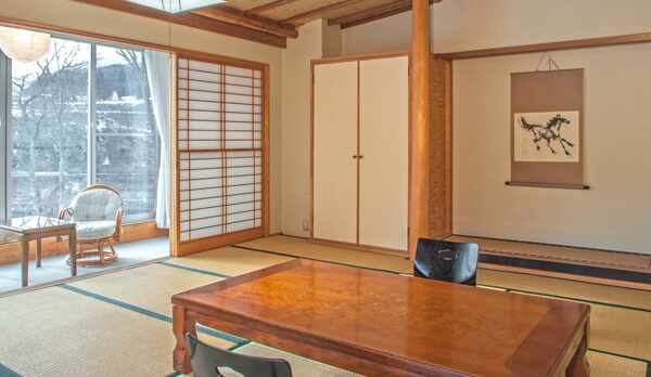 湖側角部屋１０１号室