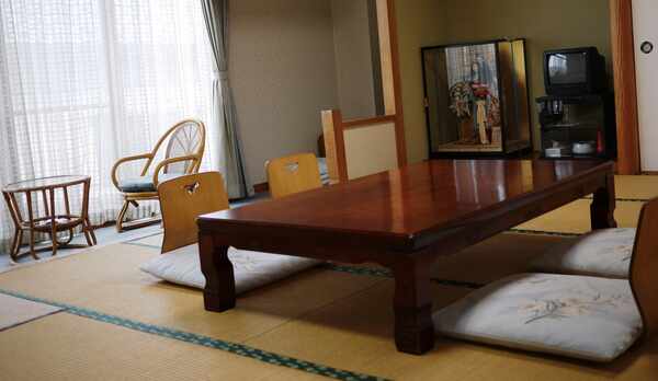 *お部屋一例/落ち着いた雰囲気の和室をご用意しています。