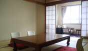 こちらは10畳のお部屋です