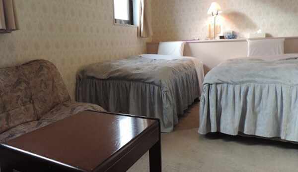 デラックスツイン【18㎡】