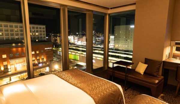 スーペリアコーナーツインＥ