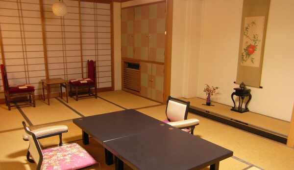 *和室