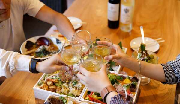 客室でカンパイ！