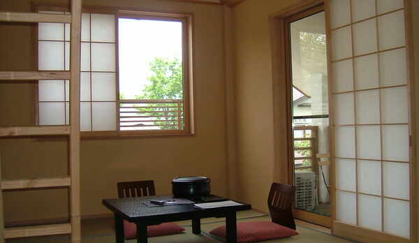 秘密基地みたいなロフト付♪和室7.5畳＋ロフト4畳（禁煙・Wi-Fi）