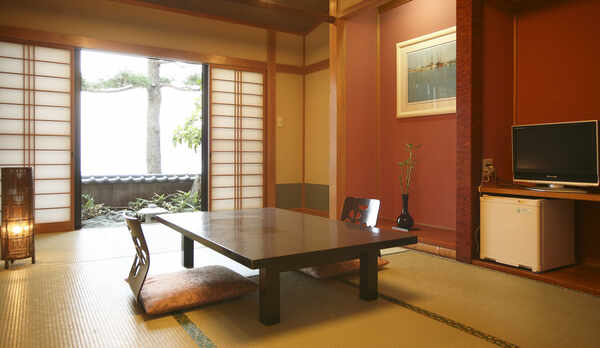 海に面した和室