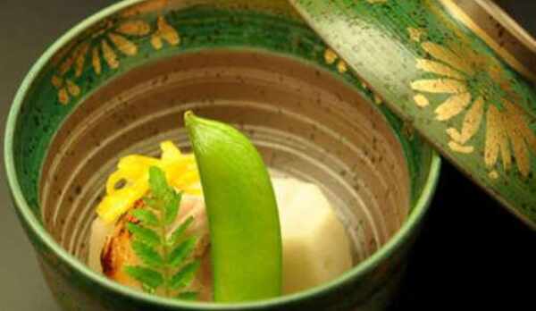 一つ一つ手作りで作られる煮物