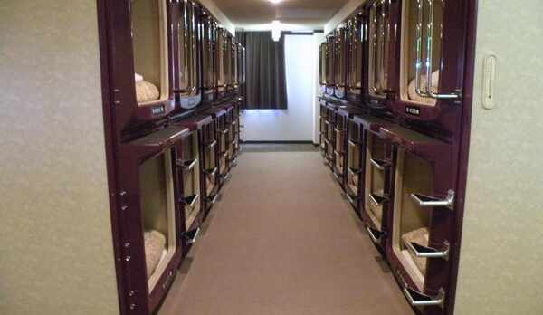 カプセルルーム