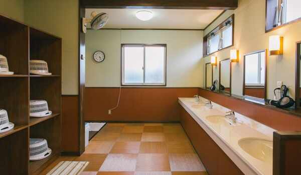 共同風呂（脱衣場）