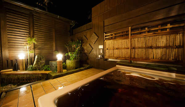 満天の星空を眺めながらの露天風呂