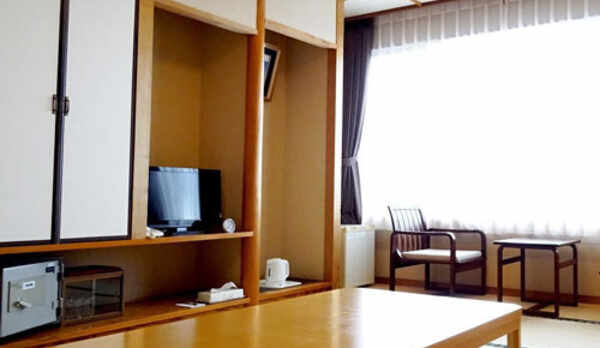 ◎【和室一例】畳のお部屋でごゆっくりお寛ぎください。