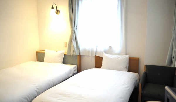 スタジオツイン