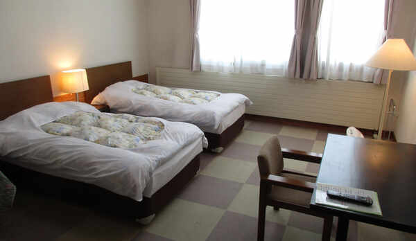 客室（２名洋室）