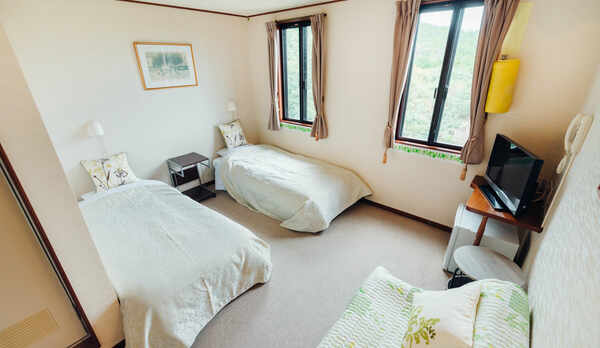 ツインルームソファー付き