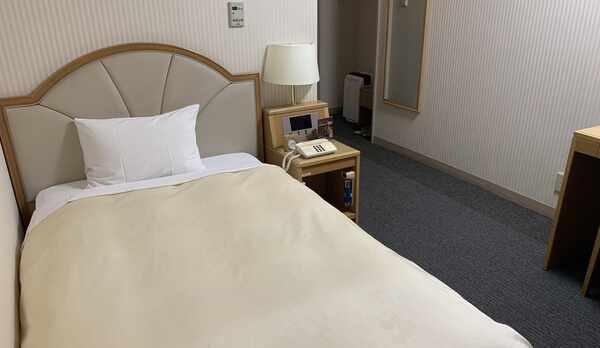 広々としたスタンダードシングルルーム