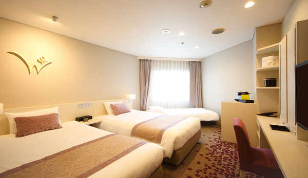 レディストリプル