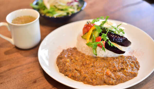 当館から徒歩3分 人気の【THE FARM HOUSE】のメニュー一例