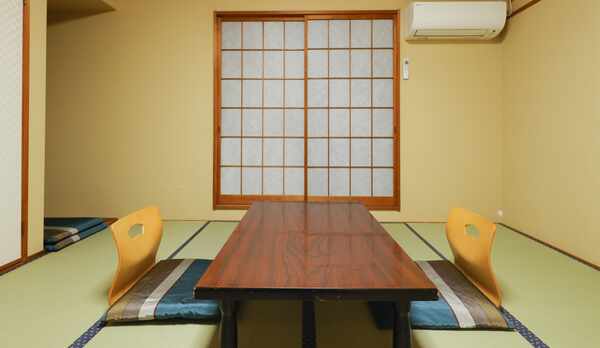 昔ながらの寛ぎの和室（新畳）
