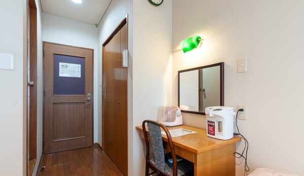 【洋室ツインルーム】ビジネスの方にもおすすめのツインルームです。