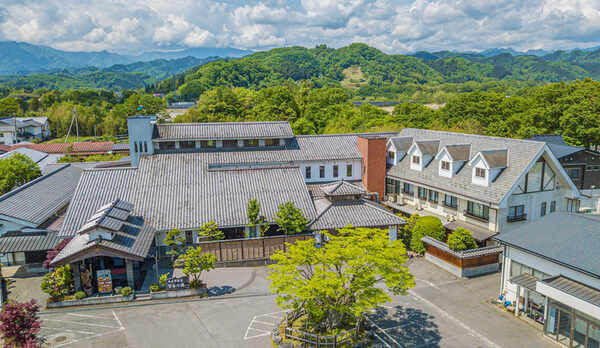 *【外観】ふるさとに帰ってきたかのようなゆったりとした里山時間を過ごせる温泉旅館です。