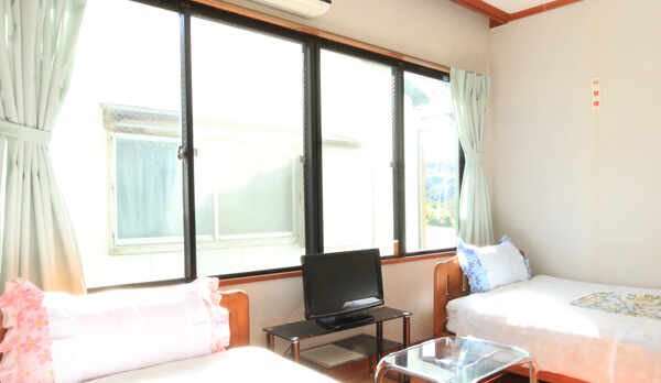 【洋室ツイン】