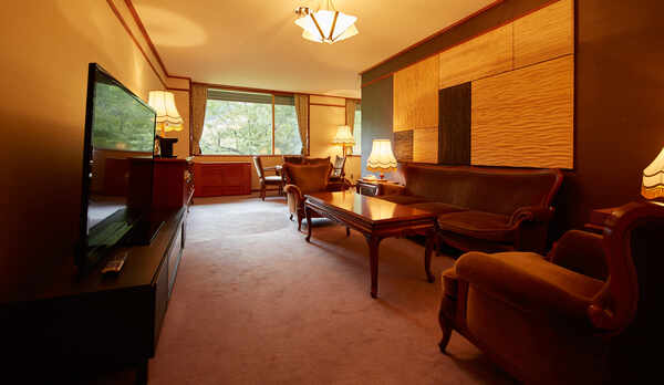 【プレミアムルーム】落ち着きのあるモダンな空間で、上質なひと時をお過ごし下さい。