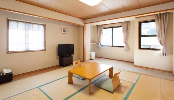 和室（バス・トイレ付）
