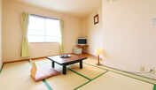 和室（バス・トイレ付）●畳でごろんと寛げるのか気持ちいい♪