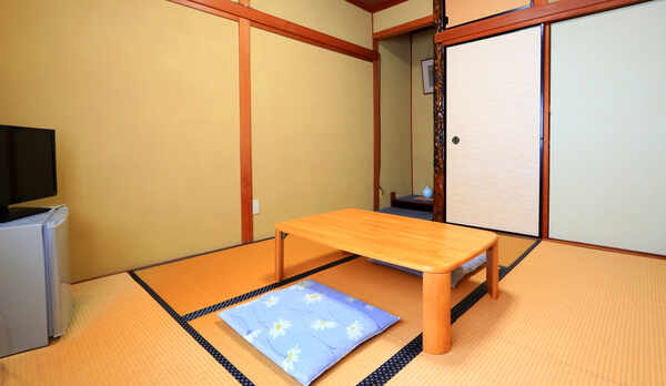 【和室6畳6号室】仕事の疲れを癒してください