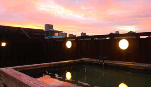 屋上露天風呂「大空海」