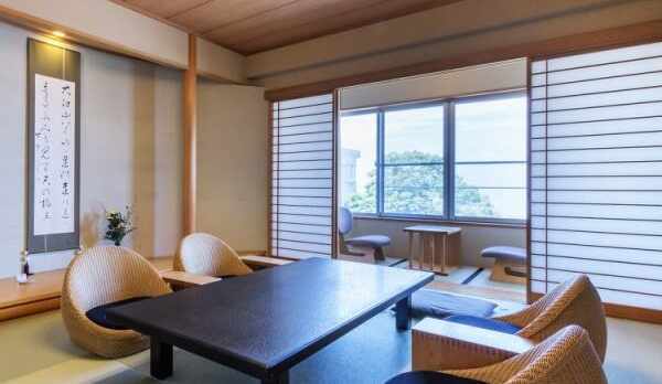 二間半露天温泉付き客室【子持（こもち）】