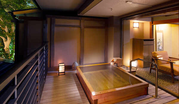 テラス露天風呂付き客室【寒菊】※眺望なし