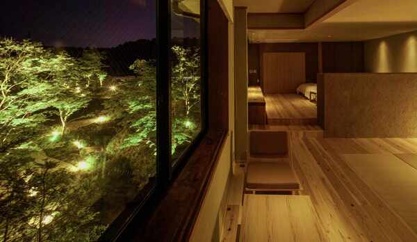 木と土壁の客室【沢乙】
