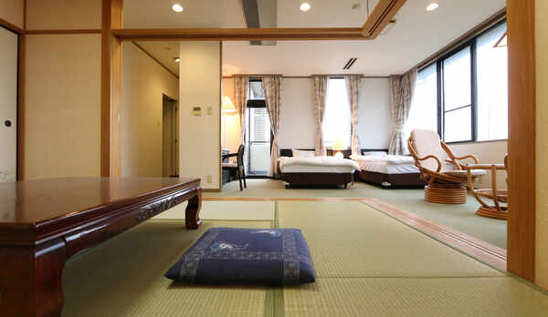 琵琶湖を一望できる和洋室