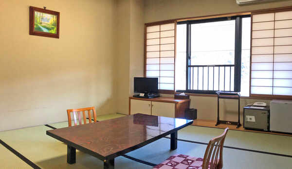 【本館】トイレ無し（8畳和室）