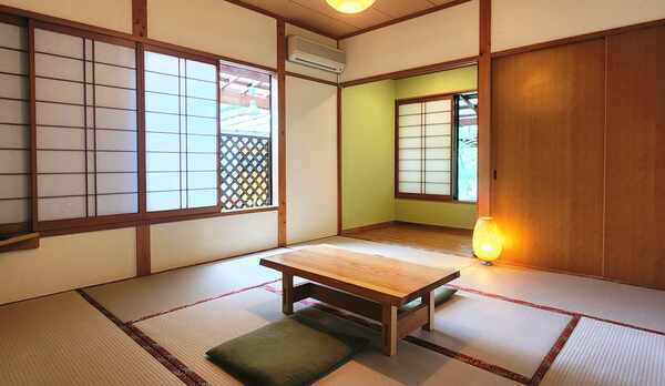 【客室】ポレポレ和室。2022年にリニューアル。洗面・トイレ付きです。 