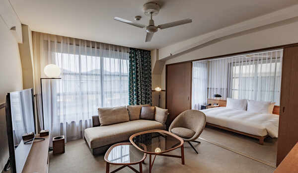 ジュニアスイート