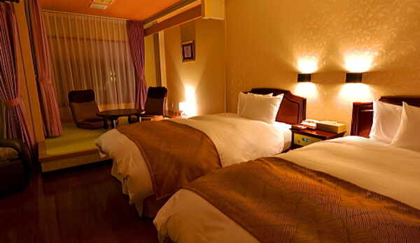 【モダン和洋室（50平米スイートルーム）】〜奇をてらわず「本質」だけを求めて完成したスイートの寛ぎ〜