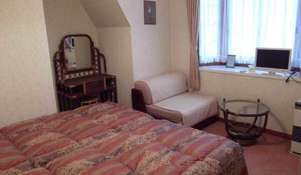 お二人様用客室の一つ