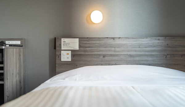 眠りを追求したワイドベッドでぐっすり